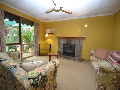 27-29 St Bernard Drive , Tawonga South