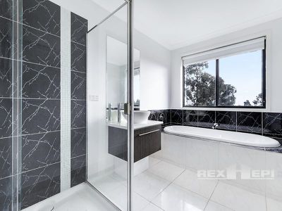 20 Retreat Avenue, Cranbourne North