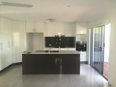 26 / 37 Witheren Circuit, Pacific Pines