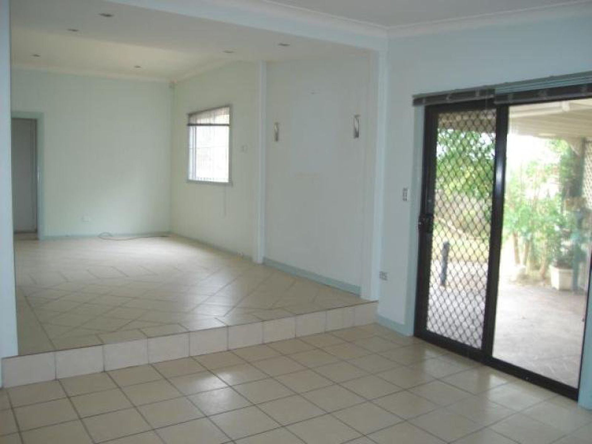 2 Waratah Street, Punchbowl