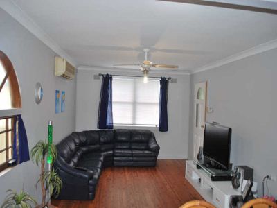 39 Eleebana Crescent, Koonawarra