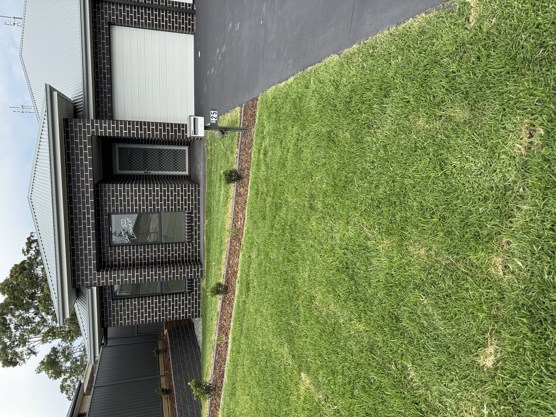 2/25 Loane Circuit, Farley