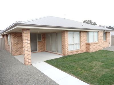 11 McKenna Avenue, Yass