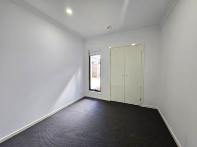 5 Wheatsheaf Road, Wyndham Vale