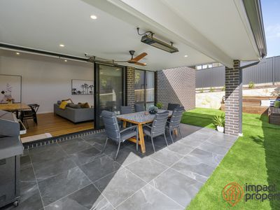 17 Alistair Knox Terrace, Taylor