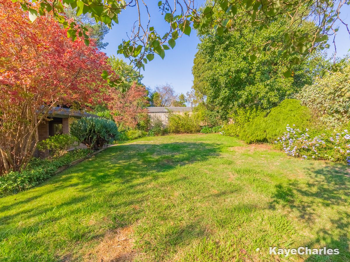 5 Burton Road, Beaconsfield Upper