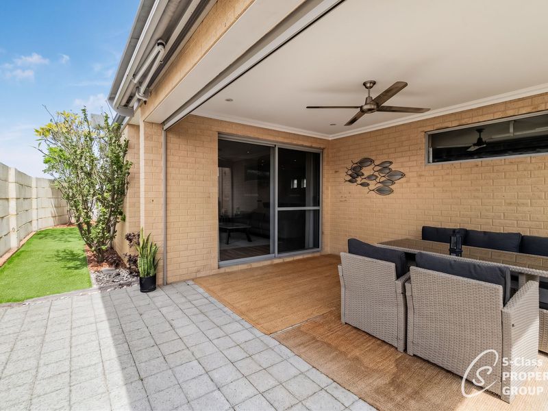 33 Barrington Avenue, Champion Lakes