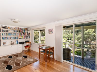 2 Maloney Close, Ocean Beach