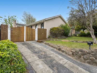 89 Wangarra Rd, Frankston