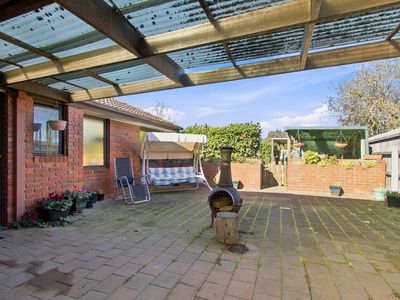 6 Rachel Court, Sale