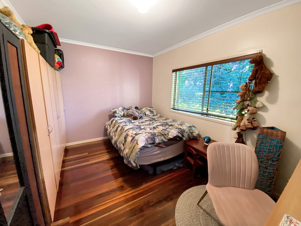 31 Mountain View Drive, Atherton