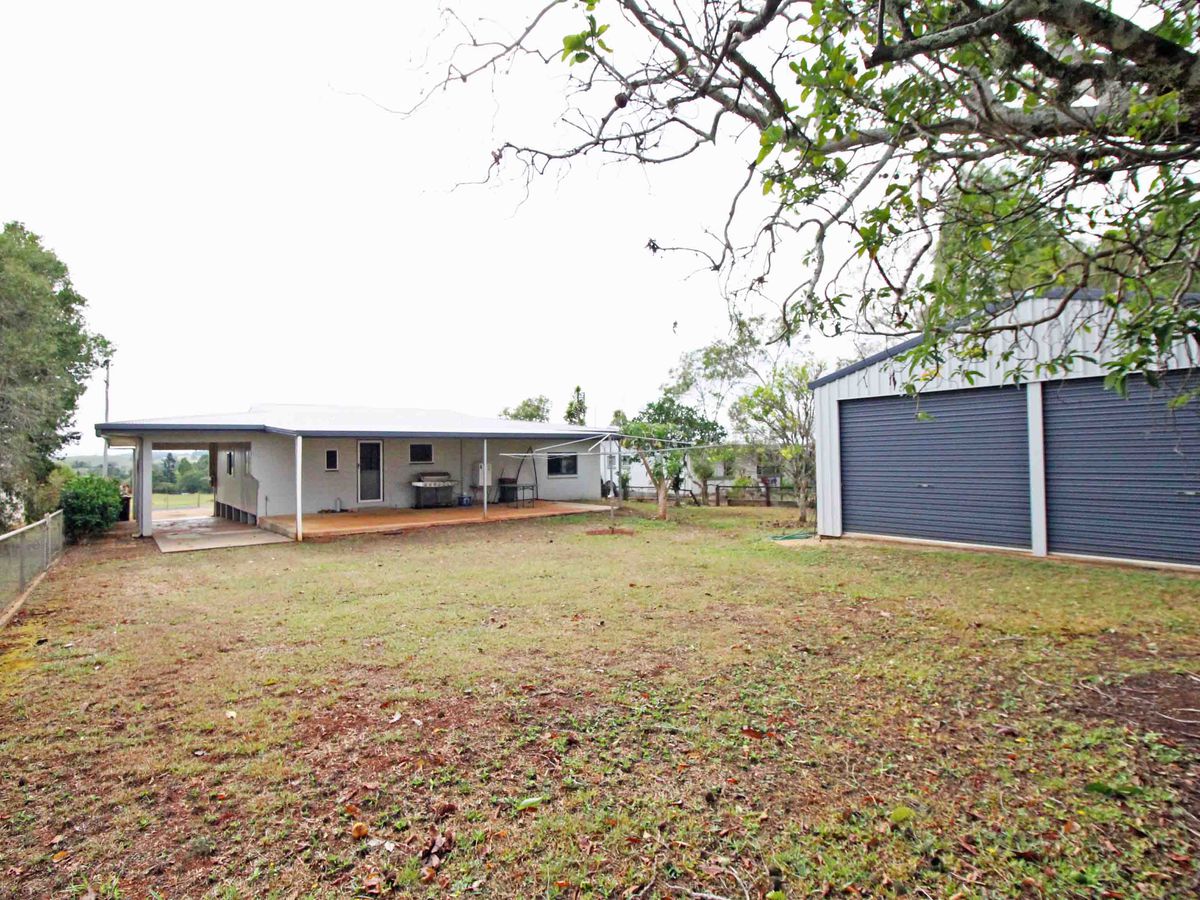 13 Tinaburra Drive, Yungaburra