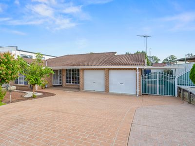 172 Leacocks Lane, Casula