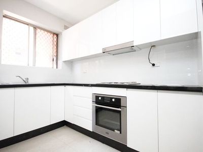 4 / 57 Shadforth Street, Wiley Park