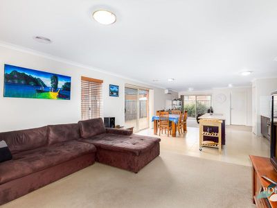 27 Runlet Drive, Point Cook