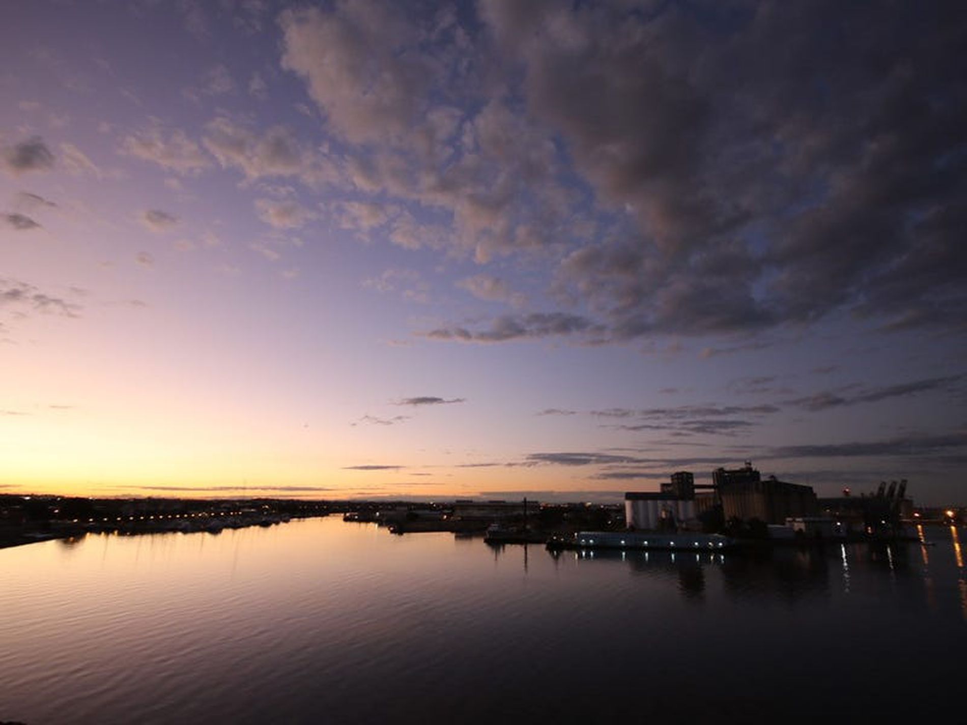 605 / 25 Honeysuckle Drive, Newcastle