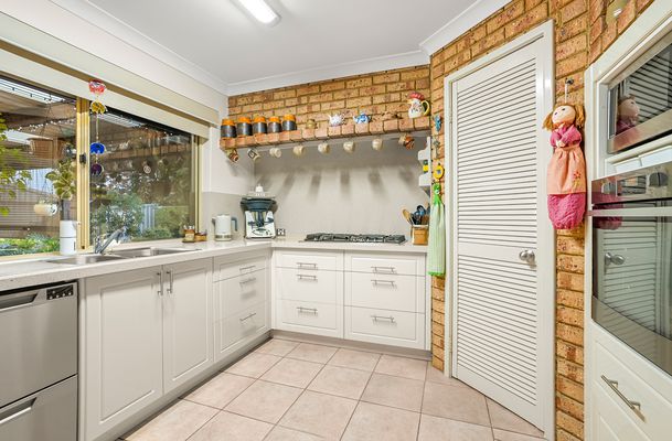 19 Conway Loop, Waikiki