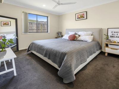 17 Altitude Drive, Pimpama