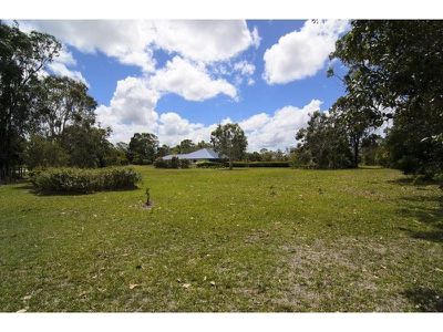 22 Edington Drive, Cooroibah