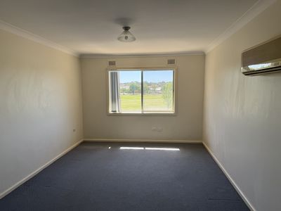 3 / 27 Lynch Street, Parkes