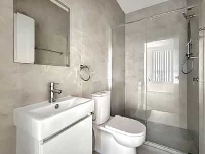 2 / 44 President Wilson Walk, Tanilba Bay