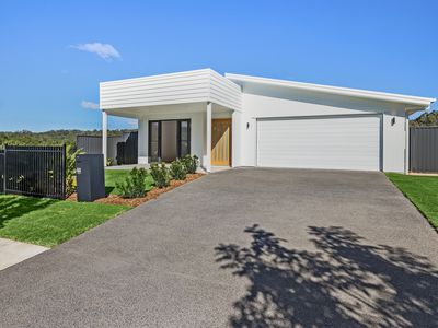 44 Treeline Circuit, Mooloolah Valley