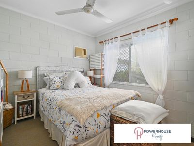 1 / 5 Shaft Street, Edmonton