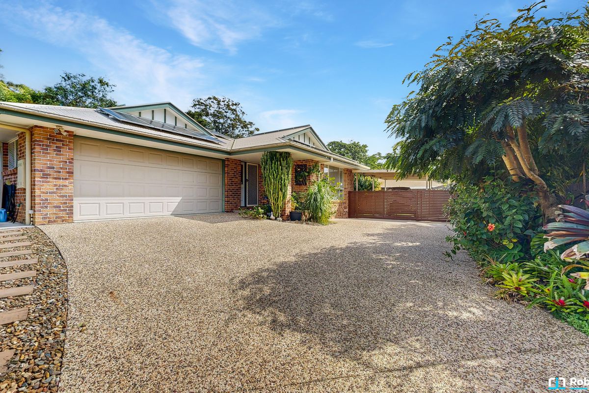 8 Hoylake Court, Tewantin