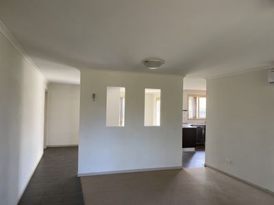 32 Kerford Crescent, Point Cook