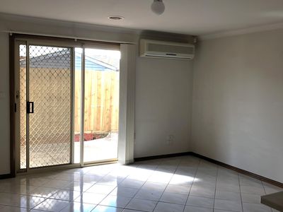 2/89-91 Balaclava Avenue, Altona Meadows