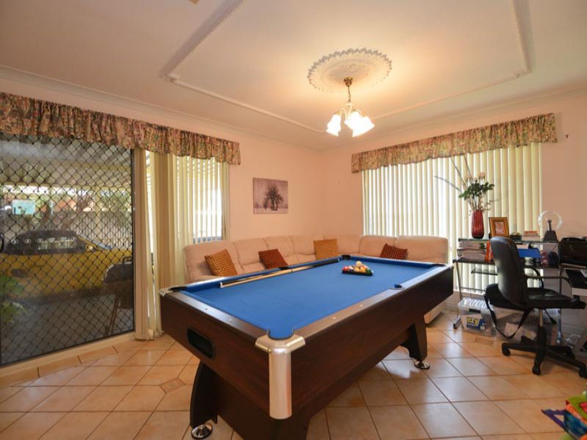 8 Seinor Street, Somerville