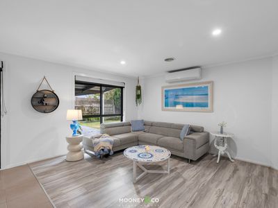 48 Ferndown Drive, Cranbourne