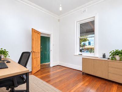 46 Edward Street, Perth