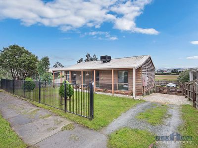 45 Willow Drive, Hampton Park