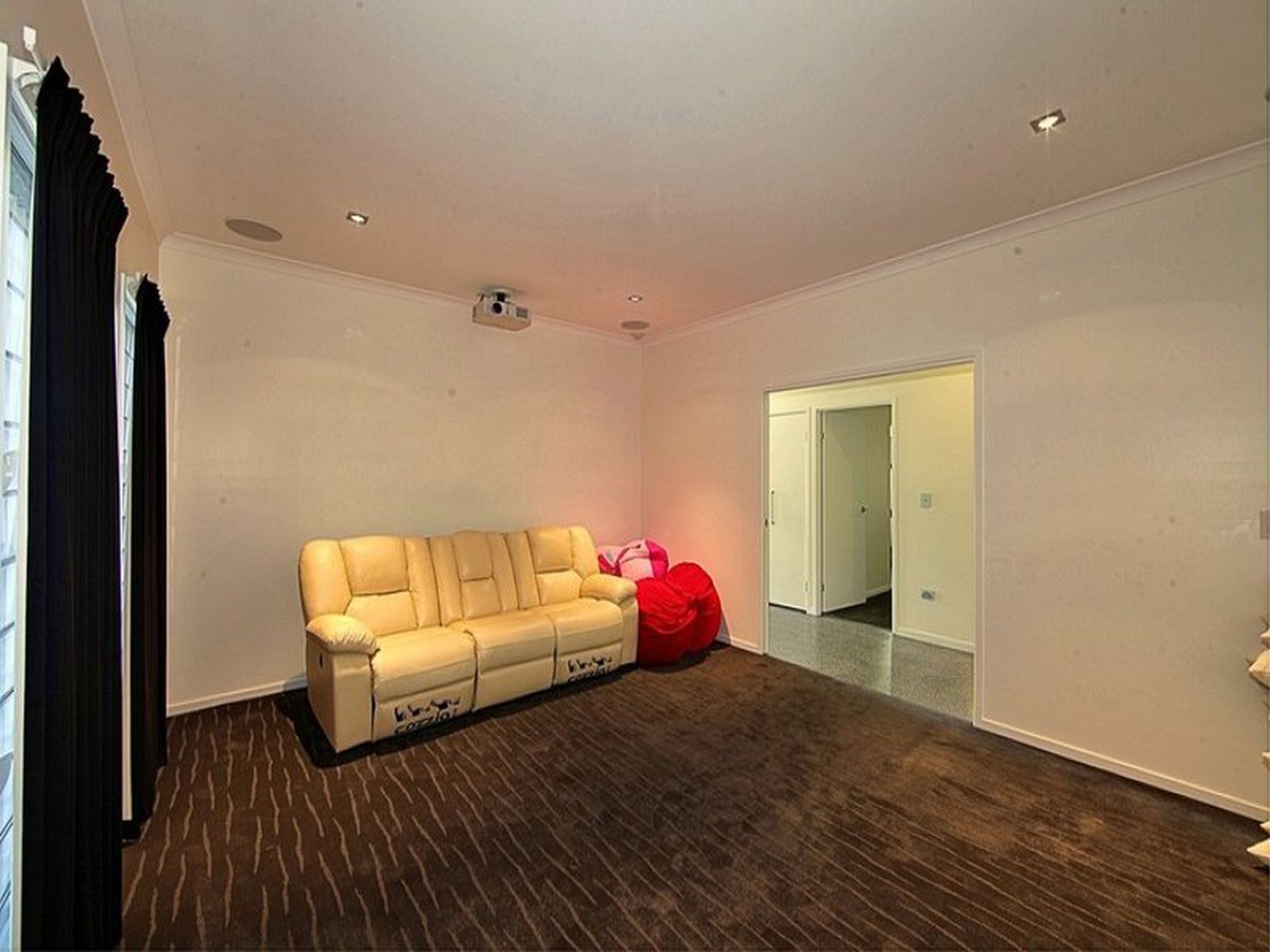 84 Acacia Street, Woodgate