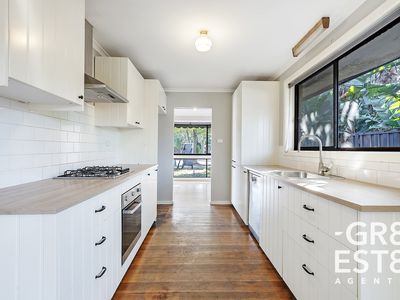 1 Gina Court, Hallam