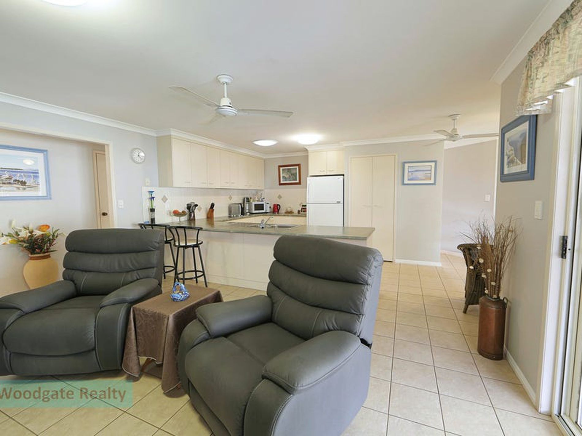 16 Emperor St, Woodgate