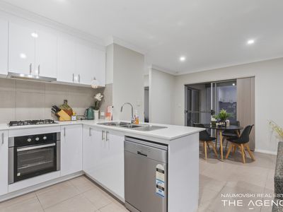 6 / 150 Ravenswood Drive, Nollamara