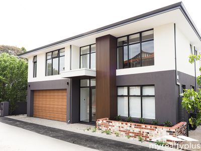 10 Viva Lane, North Perth