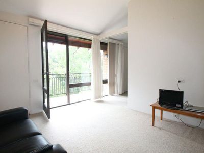 20 / 25 The glen Road, Bardwell Valley