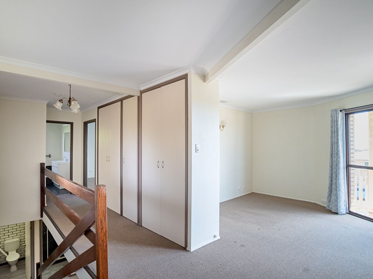 69 Hillcrest Avenue, Scarness