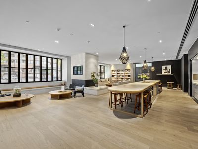 3B / 9 Waterside Place, Docklands