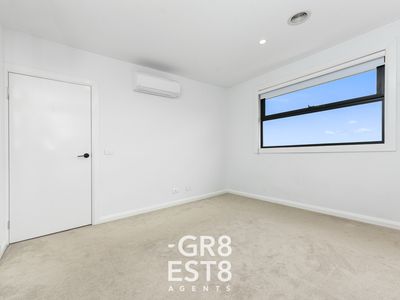 2 / 85 Sladen Street, Cranbourne