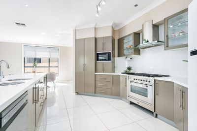 16 Saint Stephen Road, BLAIR ATHOL, Blair Athol - Thumbnail 7