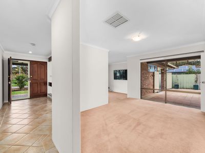 19 Crusader Drive, Thornlie
