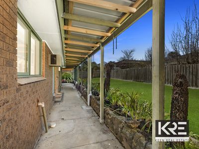 21 James Cook Drive, Endeavour Hills