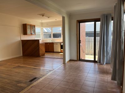 16A Carr Street, Belmont
