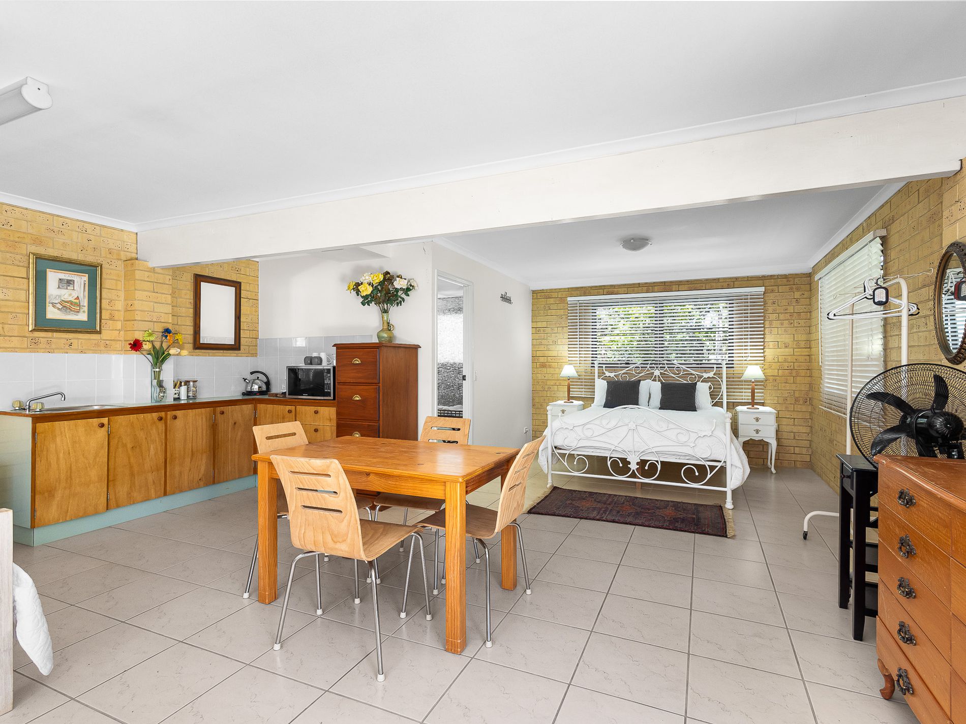 6 Peacock Court, Pomona