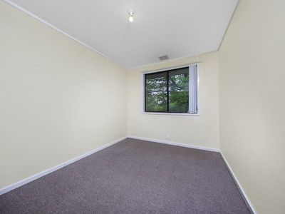 8 Hardey Place, Stirling