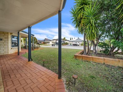 2 Greenwich Parade, Canning Vale